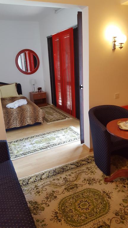 Apartments Villa Boris オフリド エクステリア 写真